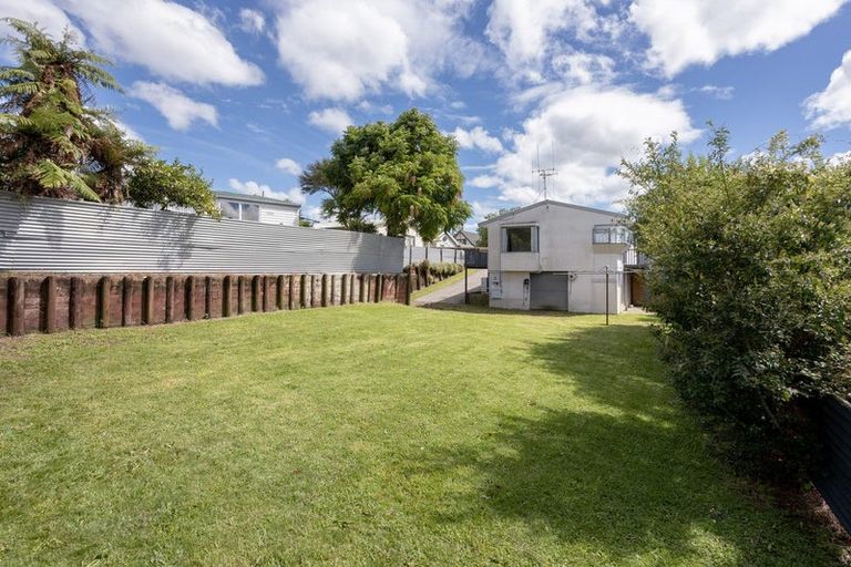 Photo of property in 114a Ohauiti Road, Hairini, Tauranga, 3112