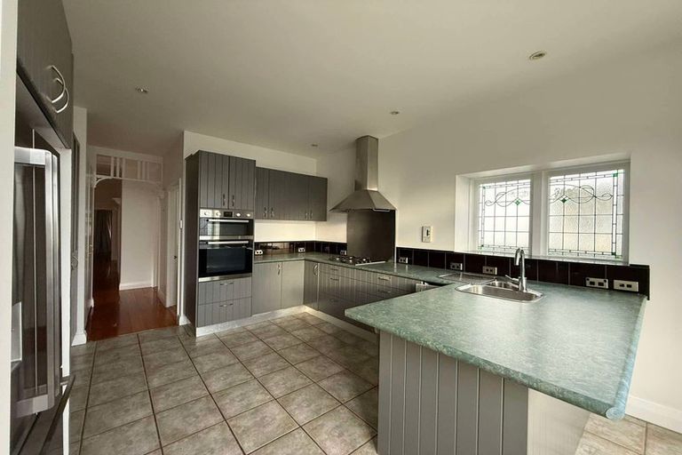 Photo of property in 1 Para Street, Miramar, Wellington, 6022