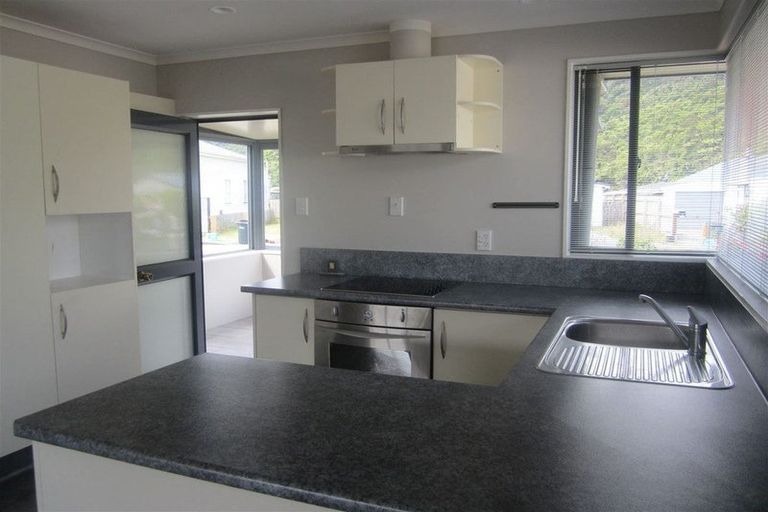 Photo of property in 6 Baillie Place, Cobden, Greymouth, 7802