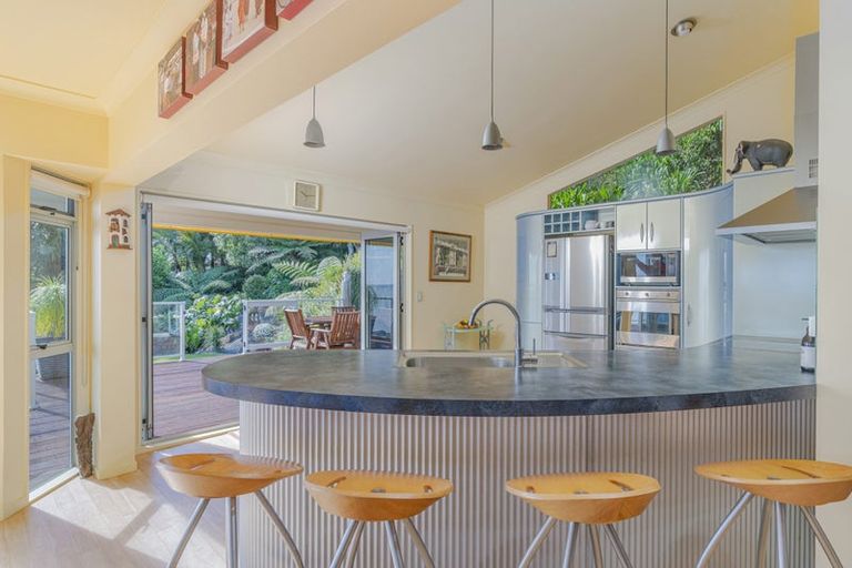 Photo of property in 39 Motuhoa Road, Tairua, 3508