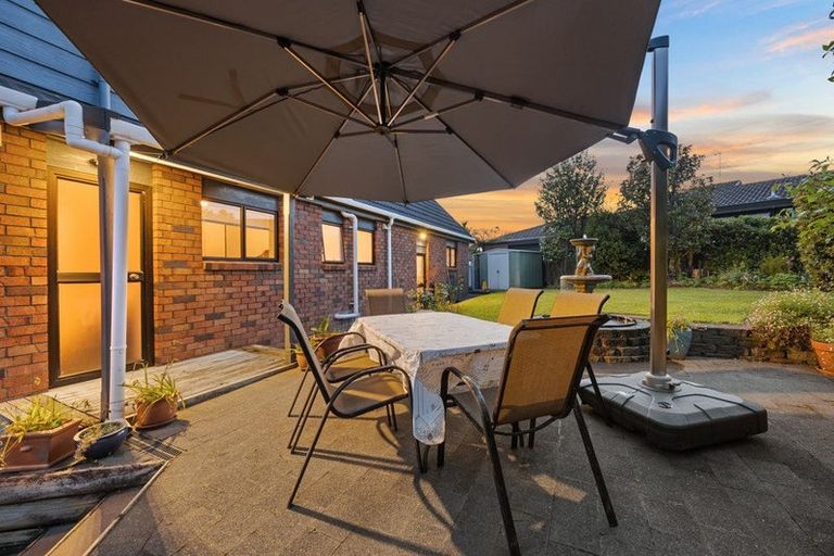 Photo of property in 13 Glucina Avenue, West Harbour, Auckland, 0618