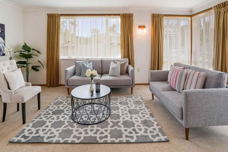 Photo of property in 235 Edmonton Road, Te Atatu South, Auckland, 0610