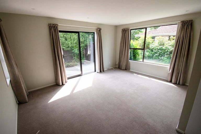 Photo of property in 2/115 Prestons Road, Redwood, Christchurch, 8051