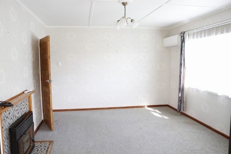 Photo of property in 93 Swiss Avenue, Gonville, Whanganui, 4501