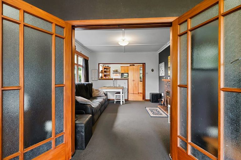 Photo of property in 14 Woodleigh Street, Frankleigh Park, New Plymouth, 4310