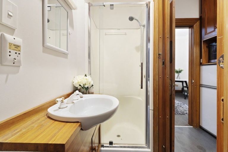 Photo of property in 233 Tinakori Road, Thorndon, Wellington, 6011