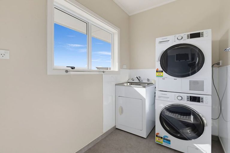 Photo of property in 37 Hooper Avenue, Pukekohe, 2120