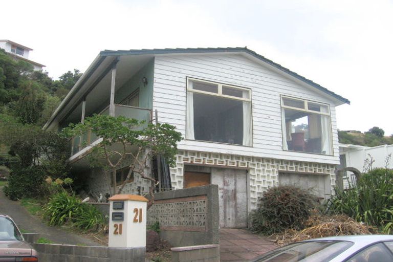 Photo of property in 21 Witham Street, Island Bay, Wellington, 6023