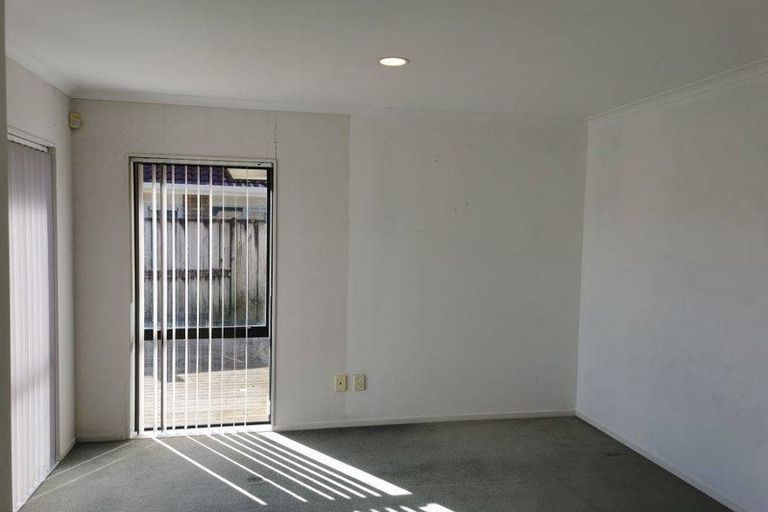 Photo of property in 19 Cate Road, Rototuna, Hamilton, 3210