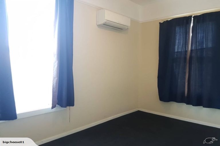 Photo of property in 1 Seddon Street, Temuka, 7920