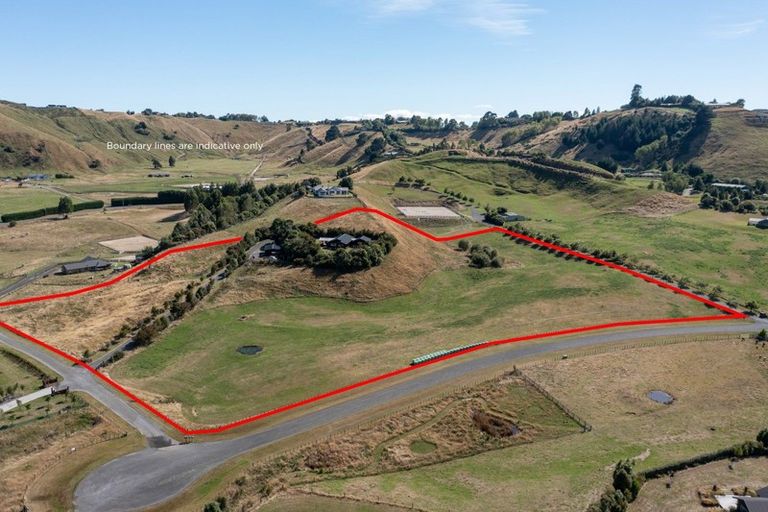 Photo of property in 38 Katelyn Place, Kinloch, Taupo, 3385
