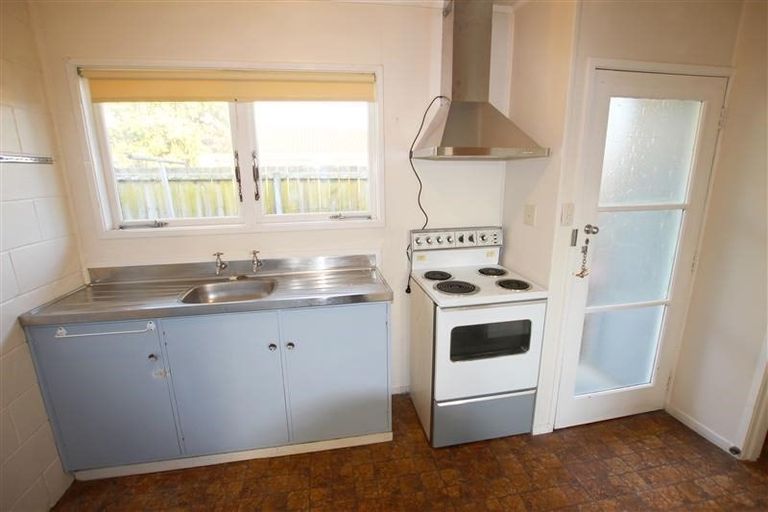 Photo of property in 3 Norman Spencer Drive, Papatoetoe, Auckland, 2104