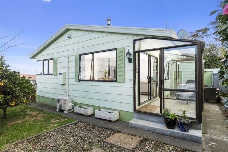 Photo of property in 11a Hilltop Road, Parkvale, Tauranga, 3112