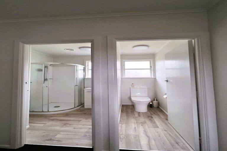 Photo of property in 27 Linwood Avenue, Forrest Hill, Auckland, 0620