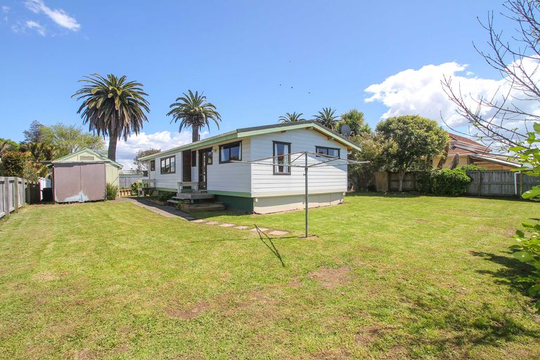Photo of property in 75a Bayswater Avenue, Bayswater, Auckland, 0622