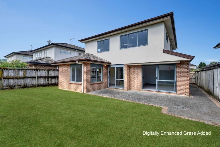 Photo of property in 10 Kalberry Place, East Tamaki, Auckland, 2016