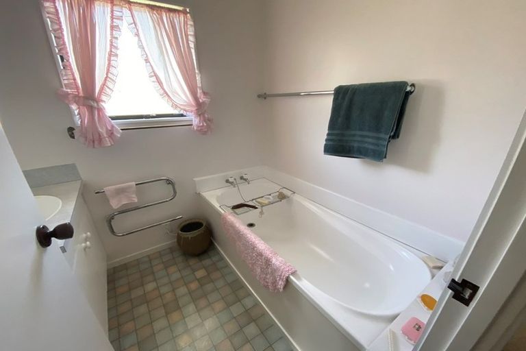 Photo of property in 2/42 Maich Road, Manurewa, Auckland, 2102