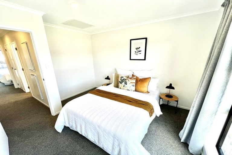 Photo of property in 60 Manarini Road, Westgate, Auckland, 0614