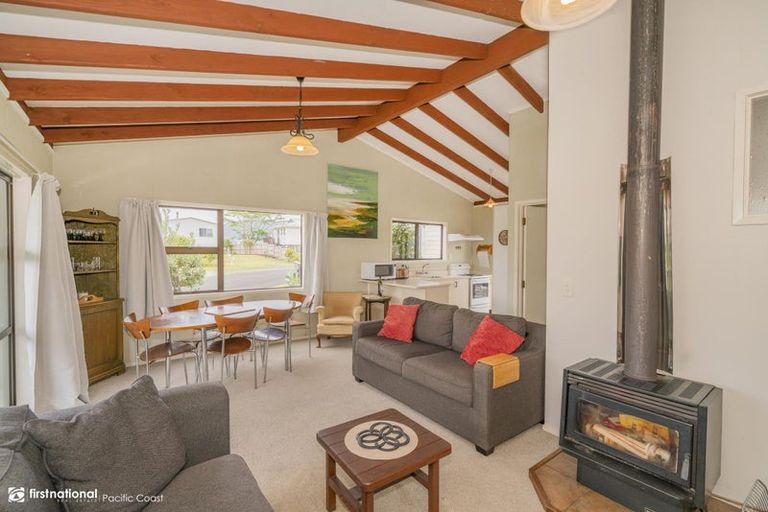 Photo of property in 1 Norfolk Place, Tairua, 3508