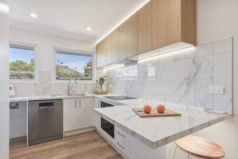 Photo of property in 2/4 Gothic Place, Ilam, Christchurch, 8041