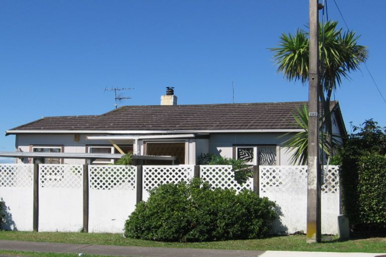 Photo of property in 78 Arran Road, Browns Bay, Auckland, 0630