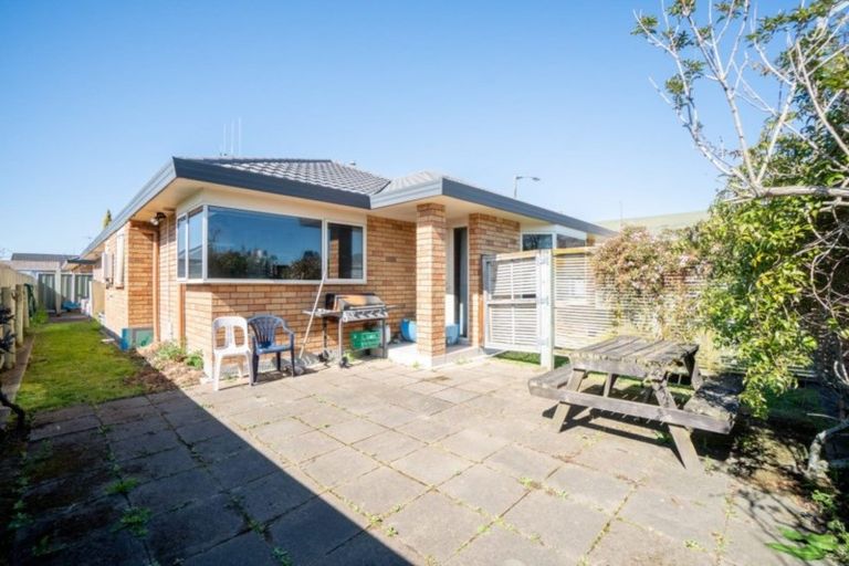 Photo of property in 426 Featherston Street, Palmerston North, 4414