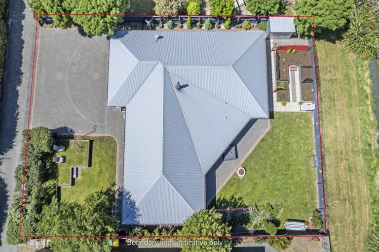 Photo of property in 18 Stanwood Grove, Darfield, 7510