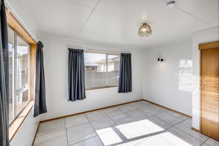 Photo of property in 34 Taradale Road, Marewa, Napier, 4110