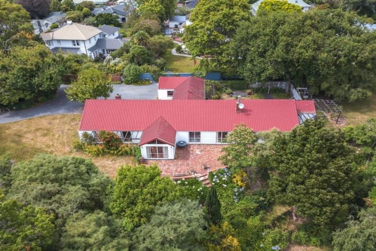 Photo of property in 20 Barton Road, Heretaunga, Upper Hutt, 5018