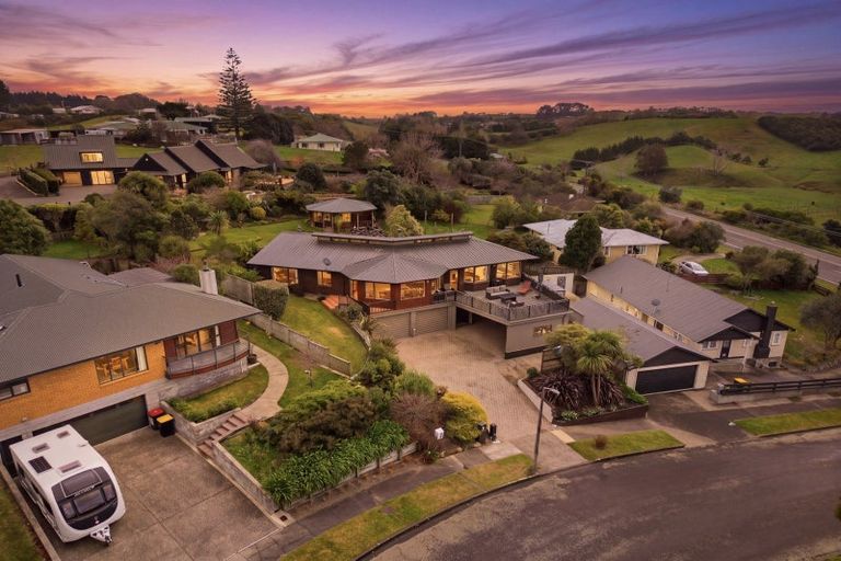 Photo of property in 1 Ranui Place, Feilding, 4702