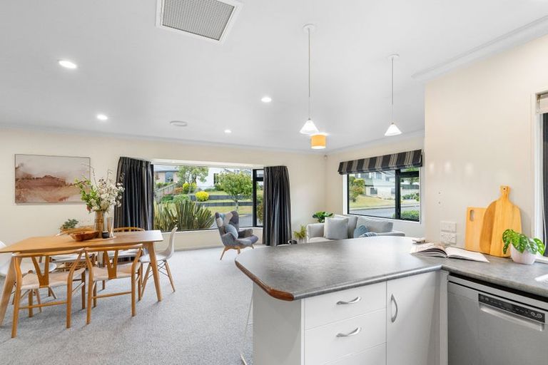 Photo of property in 1 Roseash Lane, Levin, 5510