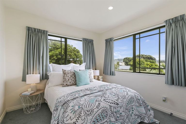 Photo of property in 15a The Quadrant, Miramar, Wellington, 6022