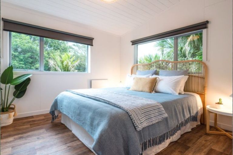 Photo of property in 17 Glen Brook Road, Omiha, Waiheke Island, 1081