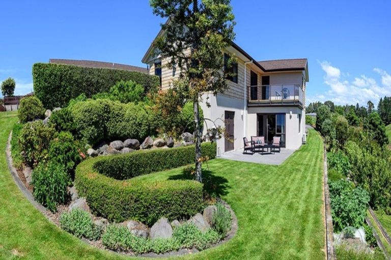 Photo of property in 5b Tupuhi Place, Highlands Park, New Plymouth, 4312