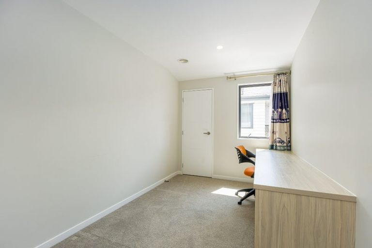 Photo of property in 42 Headland Drive, Long Bay, Auckland, 0630