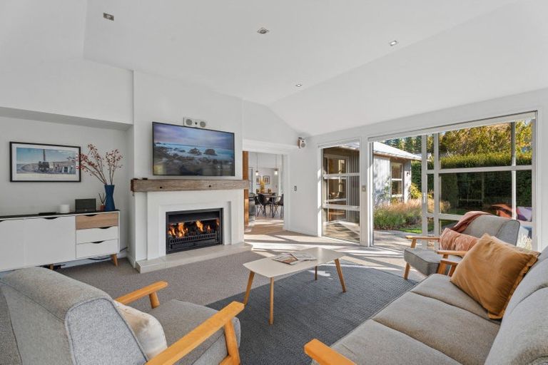 Photo of property in 5 Crawford Place, Lake Hayes, Queenstown, 9304