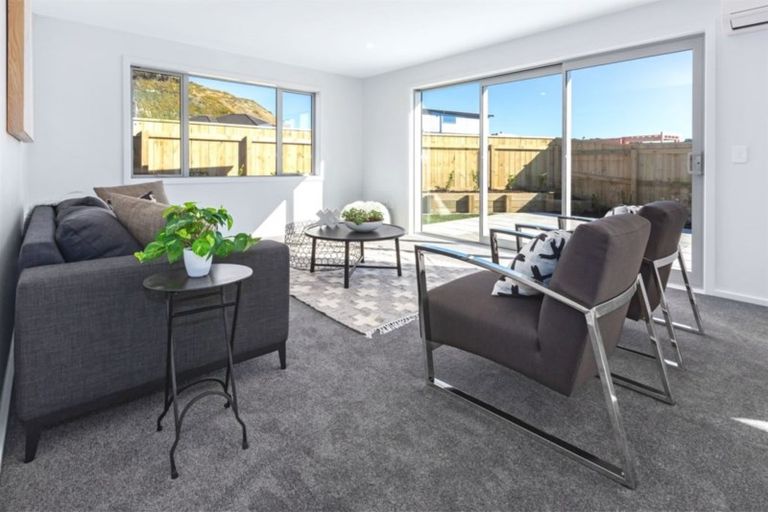 Photo of property in 154 Navigation Drive, Whitby, Porirua, 5024