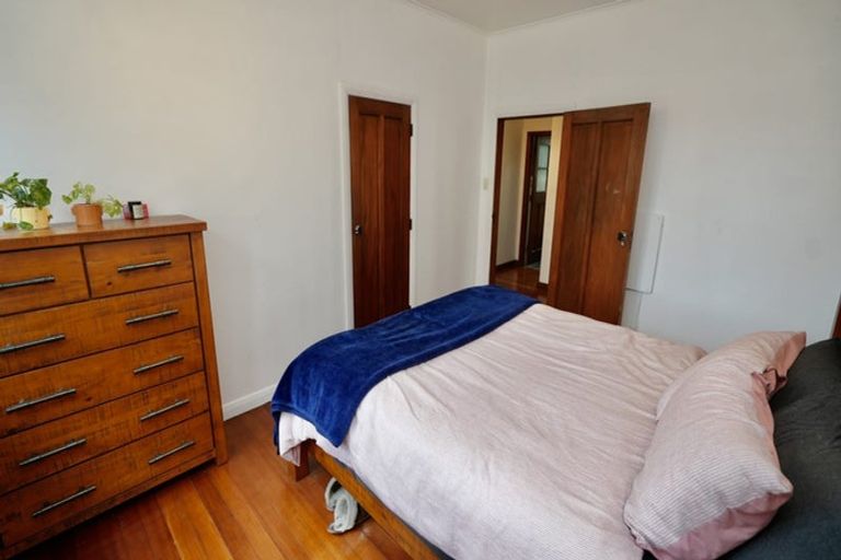 Photo of property in 6 Nathan Place, West End, Palmerston North, 4412