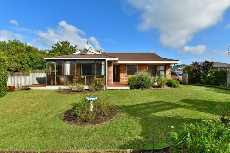 Photo of property in 1/325 Hobsonville Road, Hobsonville, Auckland, 0618