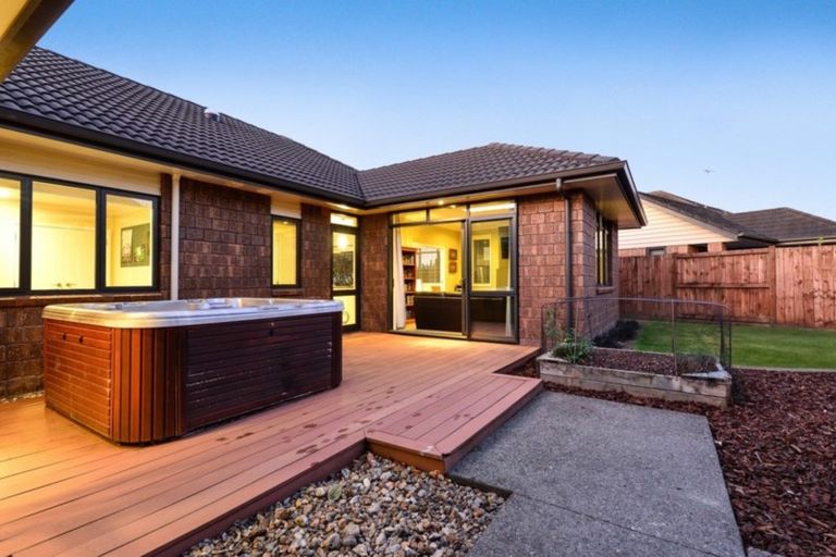 Photo of property in 4 Wisteria Place, Flagstaff, Hamilton, 3210