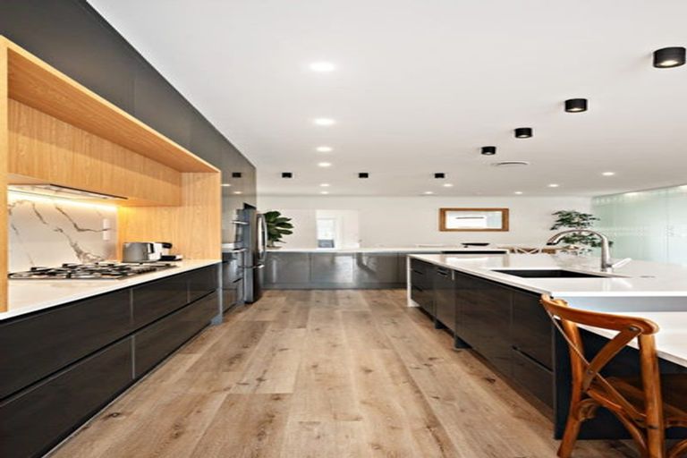 Photo of property in 35 Pacific Heights Road, Orewa, 0931