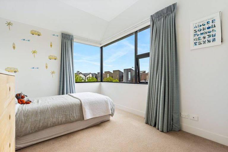 Photo of property in 10 Nevill Road, Hobsonville, Auckland, 0616