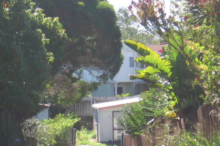 Photo of property in 9 Glucina Place, Glen Eden, Auckland, 0602
