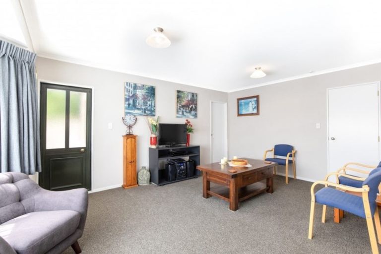 Photo of property in 319a Shakespeare Street, Leamington, Cambridge, 3432