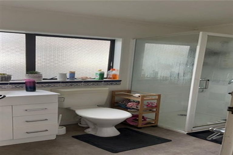 Photo of property in 135 Makarini Street, Paraparaumu, 5032