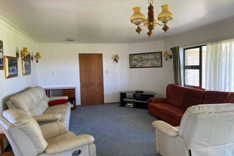 Photo of property in 15 Racecourse Road, Te Aroha, 3393