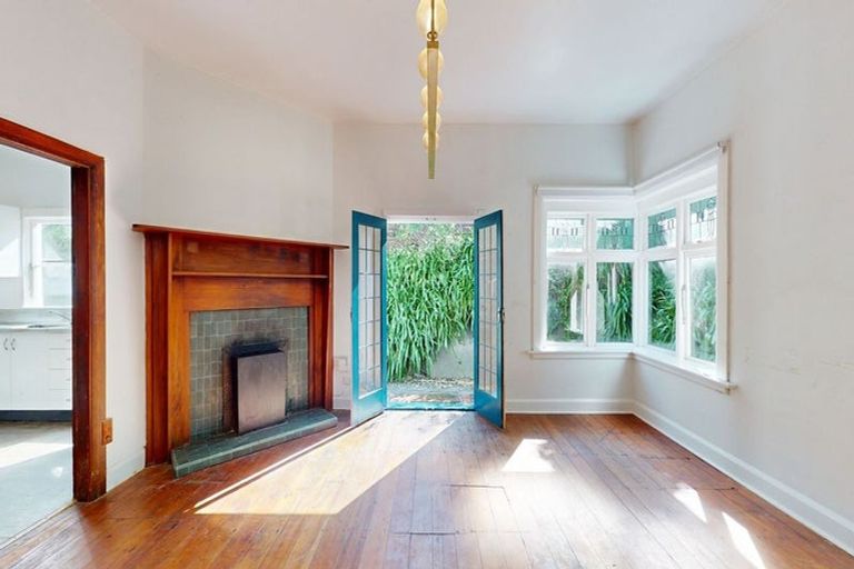 Photo of property in 2 Hataitai Road, Hataitai, Wellington, 6021