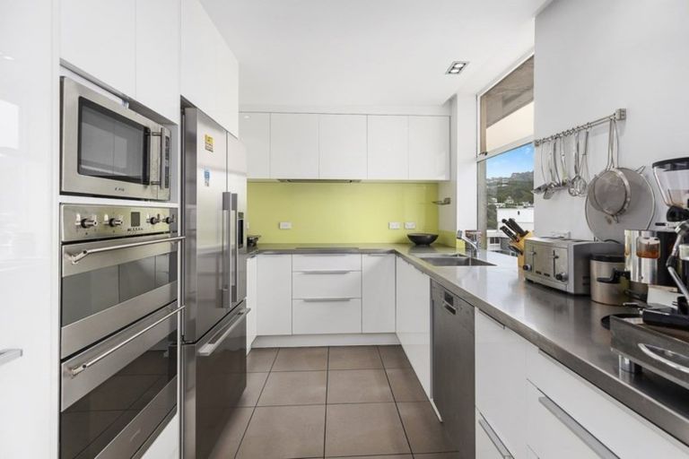 Photo of property in Jellicoe Towers, 191 The Terrace, Wellington Central, Wellington, 6011