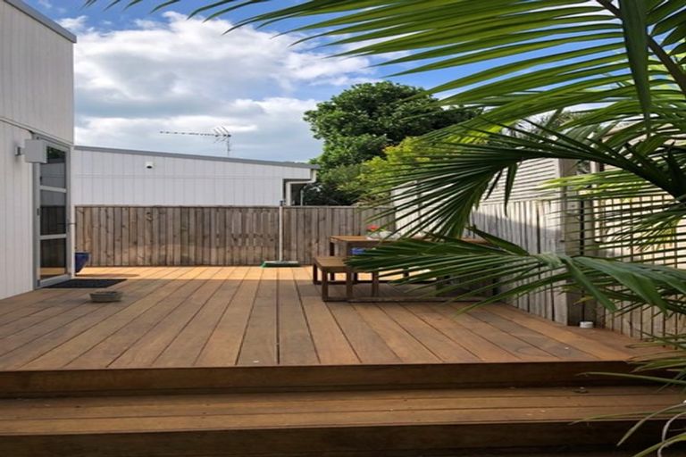 Photo of property in 24c Valley Road, Mount Maunganui, 3116