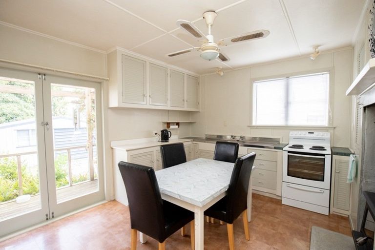 Photo of property in 66 Kerepehi Town Road, Kerepehi, Paeroa, 3671